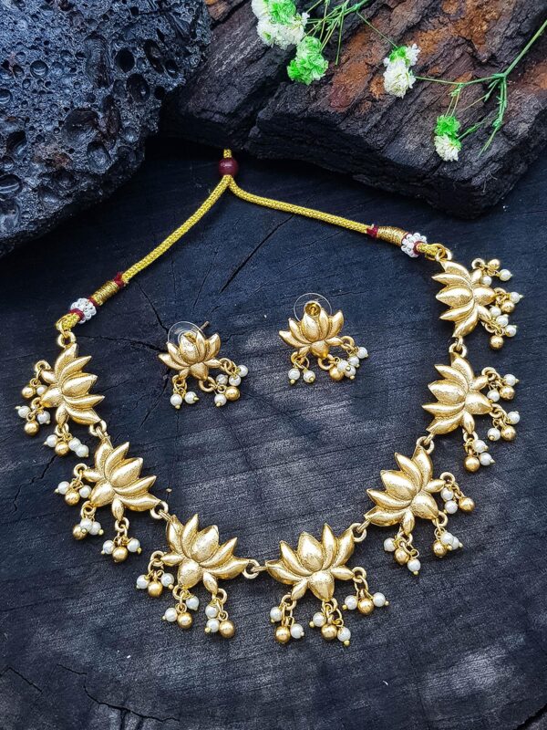 Gold plated Lotus with pearl Necklace Set - Image 2